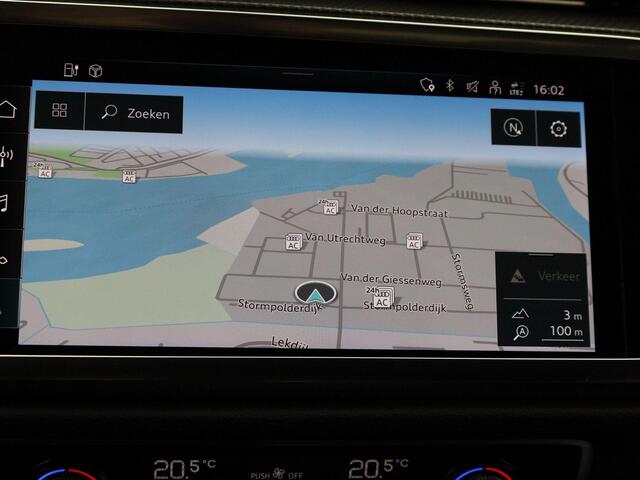 Audi Q3 45 TFSIe 180kW/245PK S Line · Drive select · Leder/stof · 360° Camera + Parkeersensoren