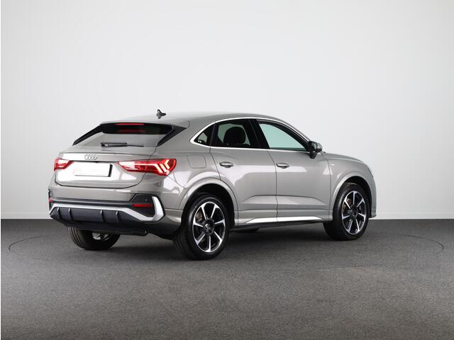 Audi Q3 Sportback 45 TFSI e S Edition 245 pk S-tronic | Navigatie | Parkeersensoren | Achteruitrijcamera | Adaptieve cruise control | Stoelverwarming | S-Line |