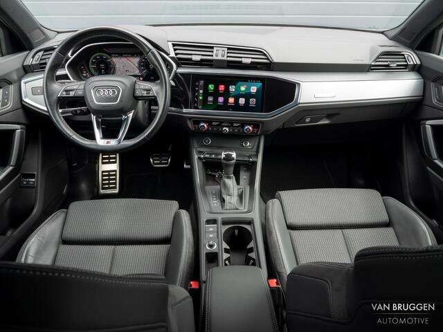 Audi Q3 45 TFSI E S-Line Pano Trekhaak Chronos BTW 20" ACC Camera