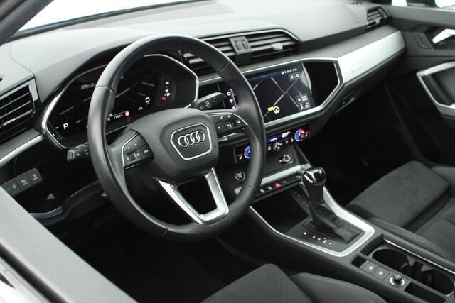 Audi Q3 35 TFSI 150pk 2x S-Line Camera Stoelverwarming Keyless Led Navigatie