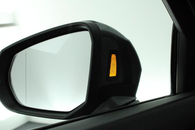 Audi Q3 35 TFSI 150pk 2x S-Line Camera Stoelverwarming Keyless Led Navigatie