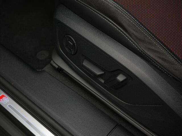 Audi Q3 Sportback 45 TFSI 245 pk S-tronic quattro S Edition / S-Line | Trekhaak | Geheugenstoel | Achteruitrijcamera | Navigatie