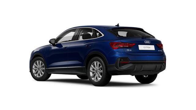Audi Q3 Sportback 45 TFSI e Business Edition Schuifdak - Buitenspiegels elektrisch inklapbaar - Sportstoelen - Stoelverwarming voor - Comfortsleutel - MMI navigatie plus - Parkeerassistent - Assistentie pakket -
