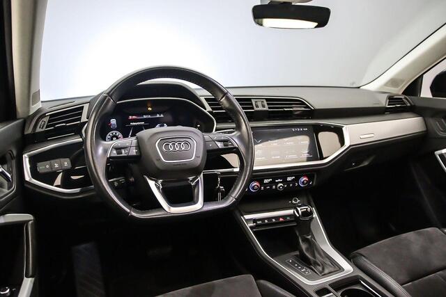 Audi Q3 Sportback S Edition 35 TFSI 150pk S-tronic | Let op : Verkoop in opdracht van een klant| Trekhaak | Panoramadak | Elektrische achterklep | Adaptive cruise control | Achteruitrijcamera