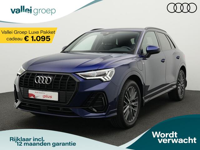 Audi Q3 45 TFSI e 245 pk S tronic S-Line / S-Line | Leder/alcantara | Alcantara interieurdelen | Achteruitrijcamera | Navigatie | Stoelverwarming
