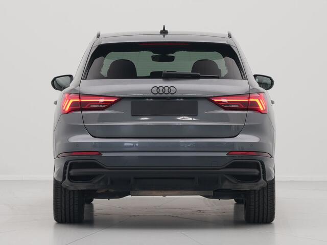 Audi Q3 45 TFSI e 245pk S-Line Navigatie Camera Audi Sound Stoelverwarming Carplay