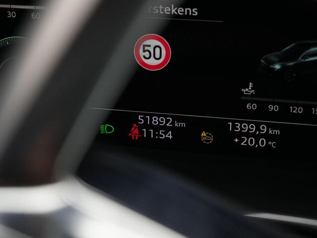 Audi Q3 Sportback 45 TFSI e 245 pk S-tronic S Edition / S-Line | Achteruitrijcamera | Navigatie | Stoelverwarming | Side Assist