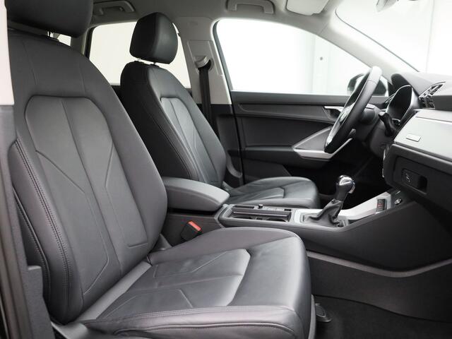 Audi Q3 45 TFSIe S edition | CAMERA | STOELVERWARMING