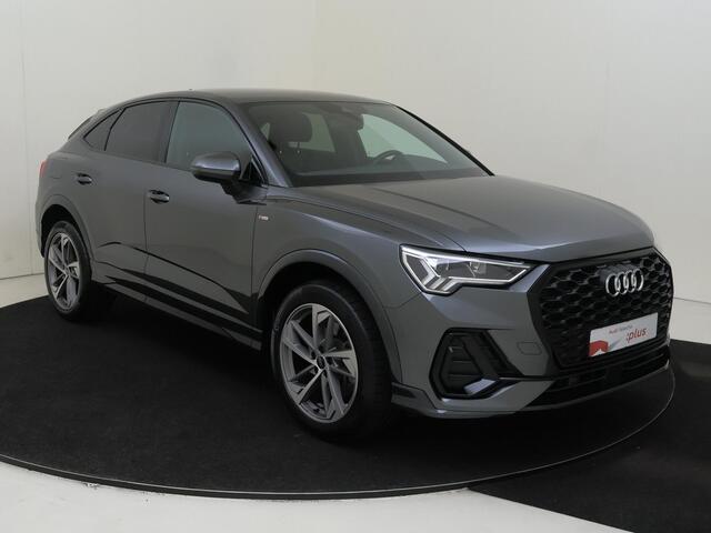 Audi Q3 Sportback 45 TFSI e S Edition | Dodehoek detectie | Stoelverwarming | CarPlay | Cruise control | Parkeersensoren | Elektrisch inklapbare buitenspiegels | Elektrische achterklep |