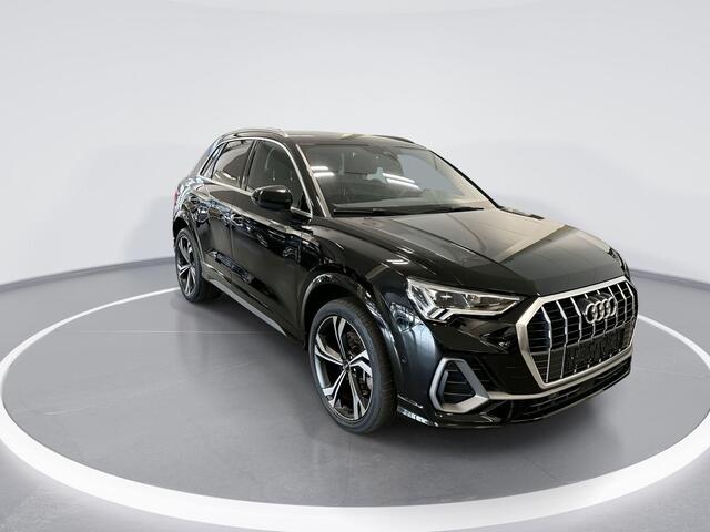 Audi Q3 45 Tfsie 245pk S-tronic S edition · Keyless · Camera · Sonos Audio · Apple/Android Car Play · Elek. Achterklep · Elek.Voorstoelen · 20'' Inch ·