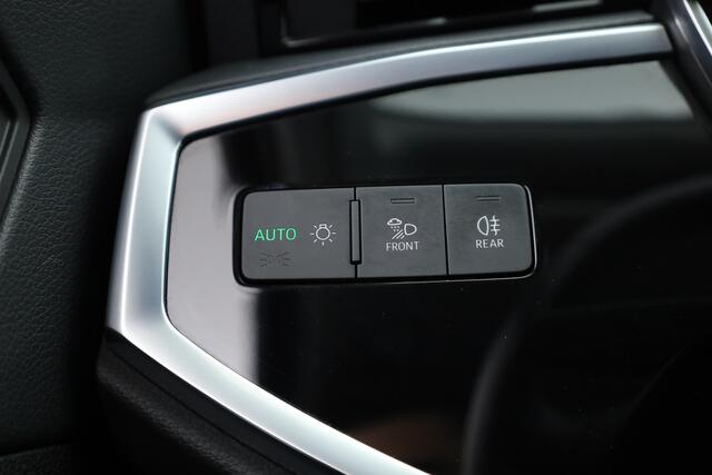 Audi Q3 35 TFSI Advanced Edition | S line | Navi | Adapt. Cruise | Camera | Stoelverw. |