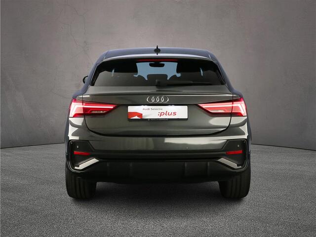 Audi Q3 Sportback 45 TFSI e S Edition | Led | Virtual cockpit | Trekhaak | Optiek zwart | Ambient light | ACC | Sportstoelen |