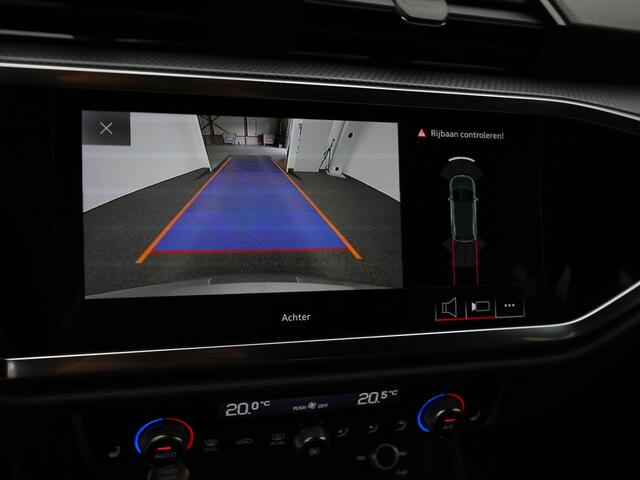 Audi Q3 35 TFSI 150 pk S-tronic S edition | Elektr. verstelbare stoelen | Achteruitrijcamera | Navigatie | Stoelverwarming | Sportonderstel