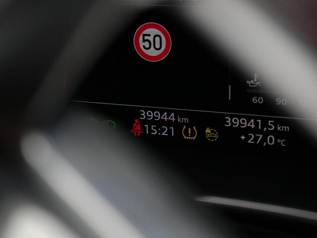 Audi Q3 Sportback 35 TFSI 150 pk S-tronic S Edition / S-Line | Achteruitrijcamera | Navigatie | Stoelverwarming | Adaptive Cruise
