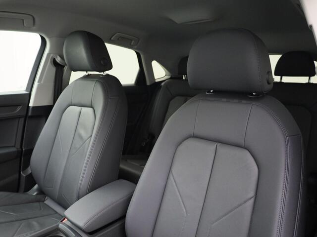 Audi Q3 Sportback 45 TFSIe 180kW/245PK · Leder · Camera + Parkeersensoren · Stoelverwarming