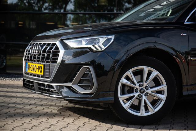 Audi Q3 35 TFSI S-line , Trekhaak, Virtual cockpit, Carplay,