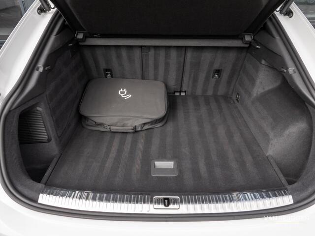 Audi Q3 Sportback 45 TFSI e S-Line Pano Keyless Camera ACC BTW Dodehoek 20"