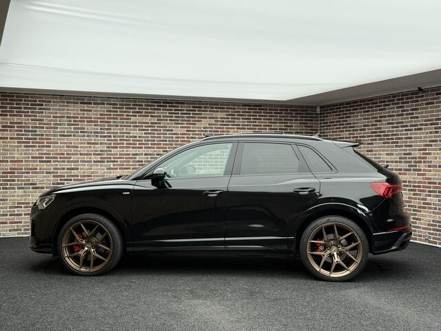 Audi Q3 40 TFSI 190PK Quattro S-line MEMORY DAK VOSSEN 21INCH ALCANTARA STUURWIEL
