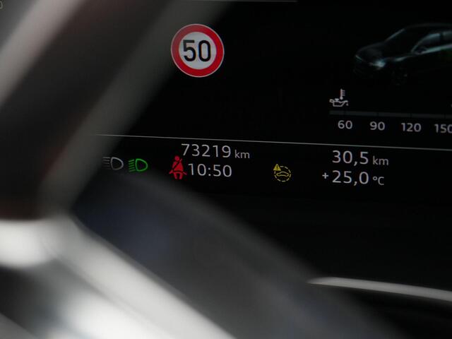 Audi Q3 45 TFSI e 245 pk S-tronic Business Edition | Achteruitrijcamera | Adaptive Cruise | Navigatie | Stoelverwarming