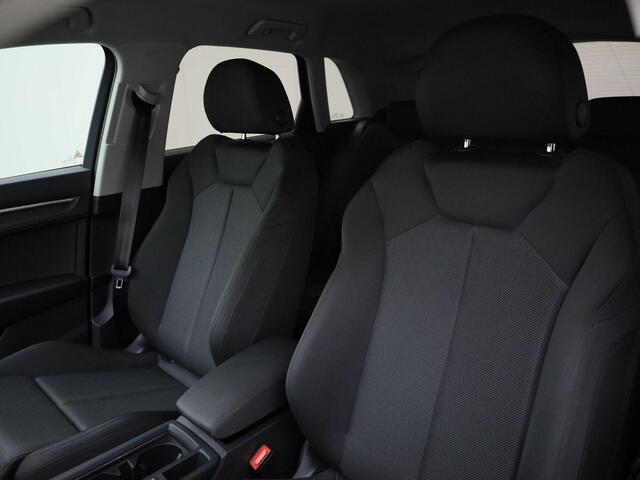 Audi Q3 35 TFSI Business Edition · Navigatie · Camera + parkeersensoren · Stoelverwarming