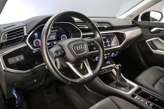 Audi Q3 Sportback 35 TFSI S Edition | Pano | Leder | Virtual cockpit | Camera | Led | ACC | Stoelverwarming | Sfeerverlichting |