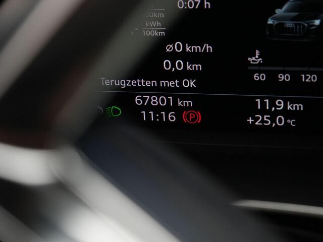 Audi Q3 45 TFSI e 245 pk S-tronic PHEV Advanced edition / S-Line | Leder | Achteruitrijcamera | Adaptive Cruise | Navigatie | Stoelverwarming