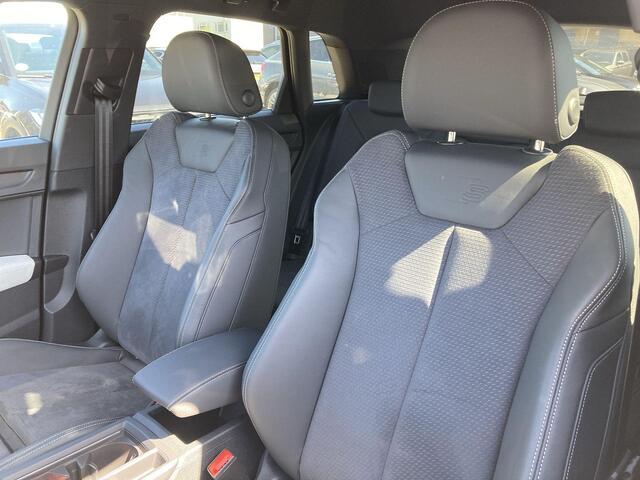 Audi Q3 35 TFSI/150PK S Line · Apple Car Play · Keyless · Navigatie · Stoelverwarming · Parkeersensoren · Garantie tot oktober 2029 of 100000km.