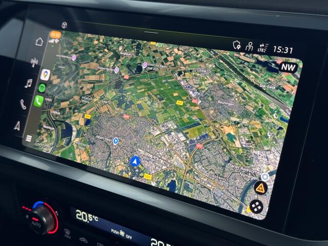 Audi Q3 35 TFSI 150PK ADAP.CRUISE BLACK LINE SPORTSTOELEN KEYLESS LED CARPLAY NAVI ECC STOELVERW. 05/2024 "Audi rijden begint bij Topautos.nl - 20 Audi topmodellen direct op voorraad!"