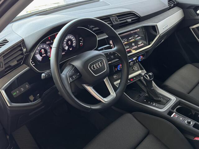 Audi Q3 35 TFSI 150PK ADAP.CRUISE BLACK LINE SPORTSTOELEN KEYLESS LED CARPLAY NAVI ECC STOELVERW. 05/2024 "Audi rijden begint bij Topautos.nl - 20 Audi topmodellen direct op voorraad!"