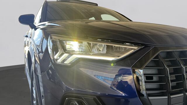 Audi Q3 45 TFSI e 245Pk S edition / Panodak / Sfeerverlichting / Stoelverwarming