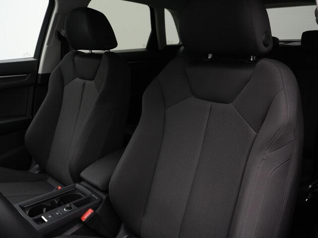 Audi Q3 45 TFSI e 245 pk S-tronic Business Edition | Achteruitrijcamera | Navigatie | Stoelverrwarming | Adaptive Cruise
