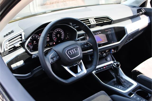 Audi Q3 Sportback 35 TFSI S-Edition | Pano | Trekhaak