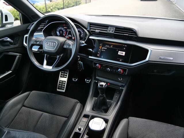 Audi Q3 Sportback 35 TFSI 150 Pk S Edition Apple Carplay / Trekhaak / PDC / DAB / 19 inch