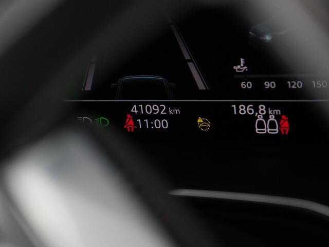 Audi Q3 Sportback 45 TFSI e 245 pk S-tronic S Edition / S-Line | Panoramadak| Leder | Matrix LED | Bang & Olufsen | Achteruitrijcamera | Stoelverwarming