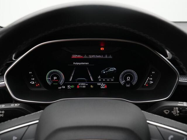 Audi Q3 Sportback 45 TFSI e 245 pk S-tronic S Edition / S-Line | Panoramadak| Leder | Matrix LED | Bang & Olufsen | Achteruitrijcamera | Stoelverwarming