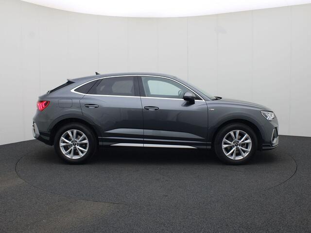 Audi Q3 Sportback S-line 35TFSI 110kW/150PK S-tronic S Edition · Apple Car Play · Trekhaak · Stoelverwarming · Parkeersensoren · Navigatie · Garantie tot 03-10-2029 of 100.000km