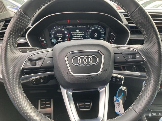 Audi Q3 45 TFSIe 180kW/245PK S-Line · Apple Car Play · Camera + Parkeersensoren · 19'' Velgen · Leder/stof