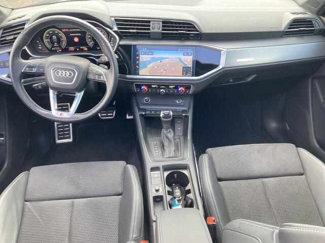 Audi Q3 45 TFSIe 180kW/245PK · Panoramadak · Stoelverwarming · Camera · Apple Car Play · Leder/Alcantara · Drive select