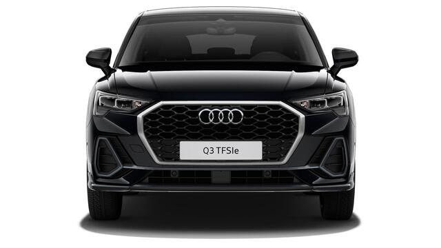 Audi Q3 45 TFSI e edition Trekhaak - Getinte Ruiten - Sportstoelen - verwarmbare voorstoelen - Parkeerassistent - Cruise control - Progressieve besturing - Audi virtual cockpit plus - Buitenspiegels elektrisch inklapbaar -