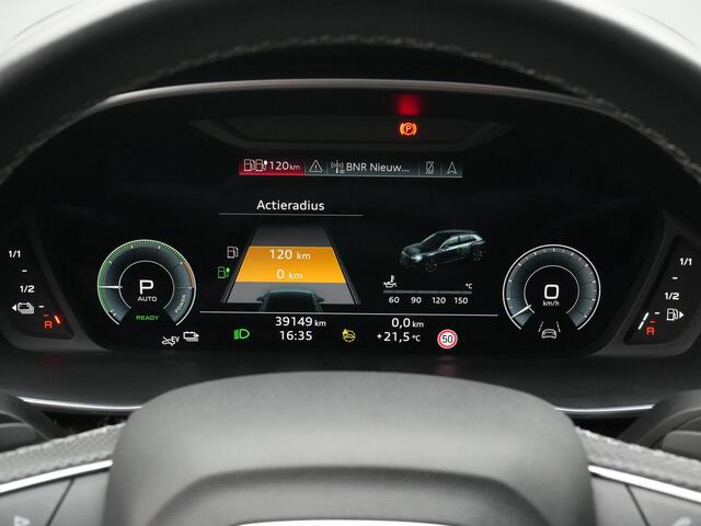 Audi Q3 45 TFSI e 245 pk S-tronic S edition / S-Line | Panoramadak | Rondomzicht camera | Elektr. verstelbare stoelen | Leder/alcantara