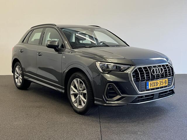 Audi Q3 35 TFSI S Line S-Tronic Aut. Panoramadak Climate control Adaptive Cruise Control Navi Full LED Trekhaak PDC VA+ Camera Carplay