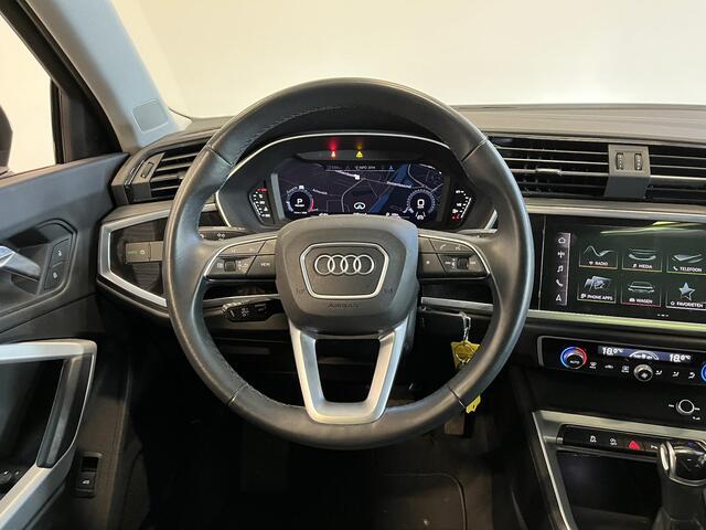 Audi Q3 35 TFSI S Line S-Tronic Aut. Panoramadak Climate control Adaptive Cruise Control Navi Full LED Trekhaak PDC VA+ Camera Carplay