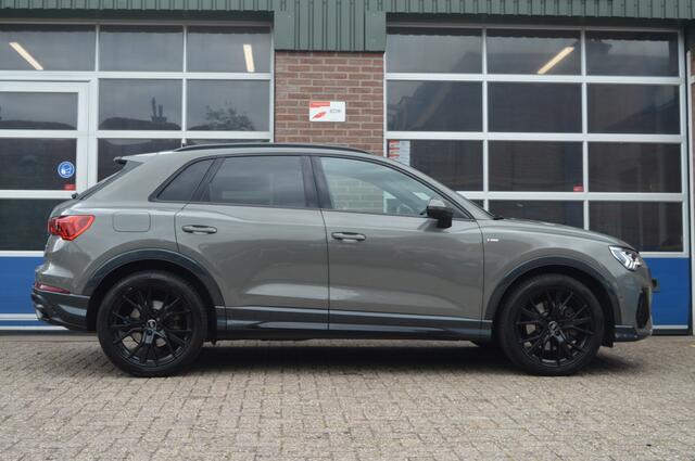 Audi Q3 40 TFSI quattro S Line | AUT - PANO - CAMERA