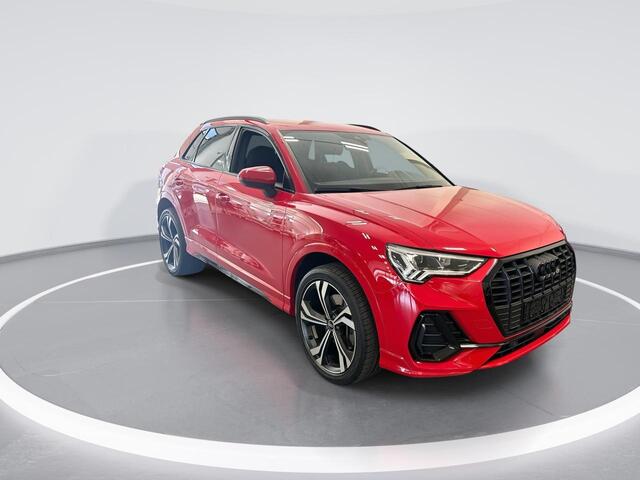 Audi Q3 45 TFSIe 245pk S-Tronic S Edition ·Camera · 20''Velgen · Navi · Cruise Control · Side Assist · Elek. Achterklep · Stoelverwarming · Drive Select ·