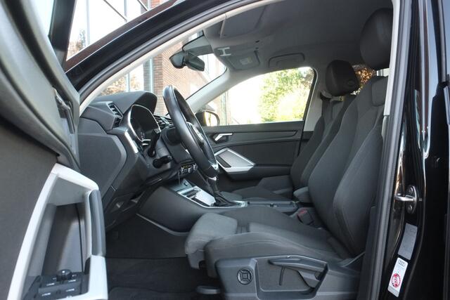 Audi Q3 45 TFSI e Navigatie, Trekhaak, Virtual cockpit