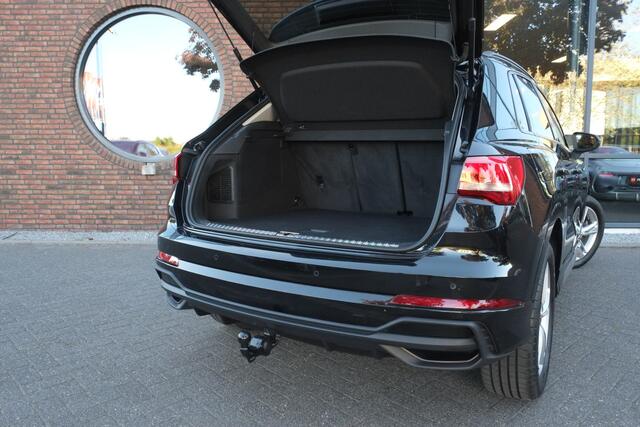 Audi Q3 45 TFSI e Navigatie, Trekhaak, Virtual cockpit