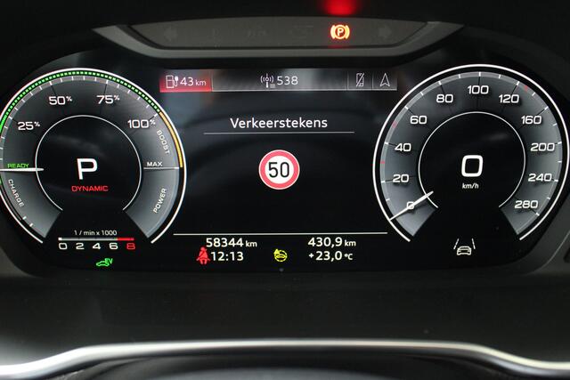 Audi Q3 45 TFSIe S-Line S-Tronic 245PK Blackoptiek Navigatie | LM.'20 | Elec.a.Klep | Drive select