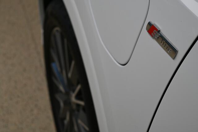 Audi Q3 45 TFSIe 245pk S edition | Leder | Matrix LED | Elek. klep | 100% (Dealer) onderhouden label