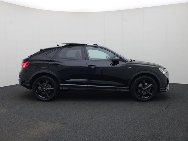 Audi Q3 Sportback 45 TFSIe PHEV 180kW 245PK S Line · Panoramadak · Camera + Parkeersensoren · Leer · Garantie t/m 07-11-2027 of 100.000km