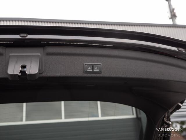 Audi Q3 Sportback 45 TFSI e S-Line Pano E-Stoelen Memory 360 Keyless ACC BTW